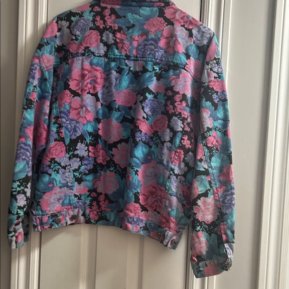 Colorful Floral Vintage Jean Jacket - Picture 5 of 10